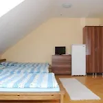 Casa de hóspedes Karavan Panzio 2*