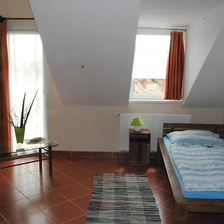 Affittacamere Karavan Panzio 2*