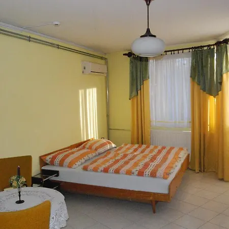 Pensjonat Karavan Panzio Kecskemét