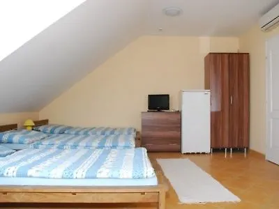 Gæstehus Karavan Panzio 2*